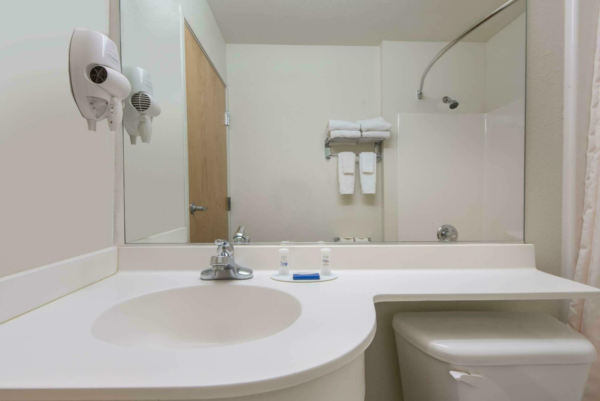 Microtel Inn & Suites By Wyndham Altus Zewnętrze zdjęcie